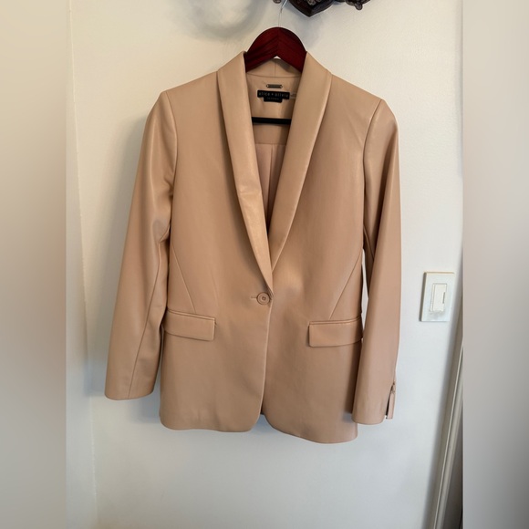 Alice + Olivia Women’s Almond Faux Leather Jacket - Picture 11 of 15